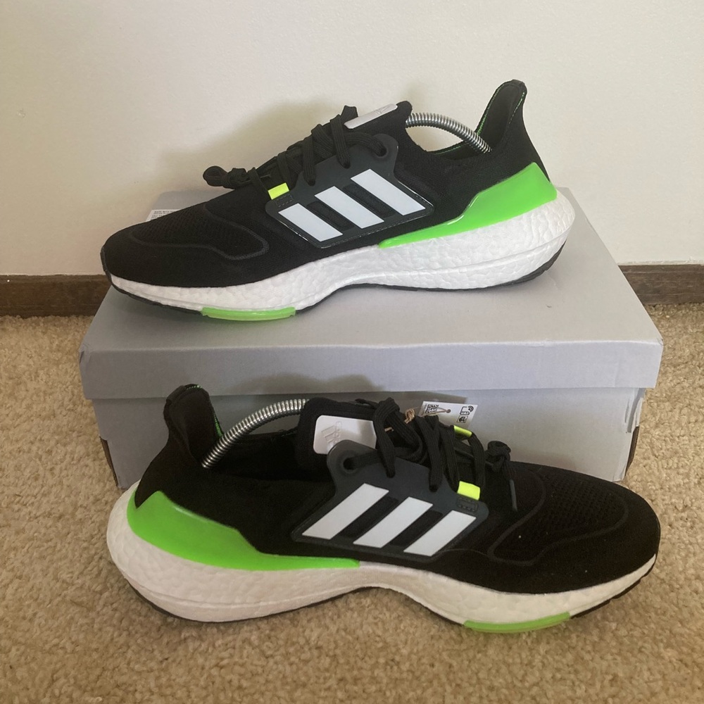 Adidas Ultraboost 22. Men’s size 11